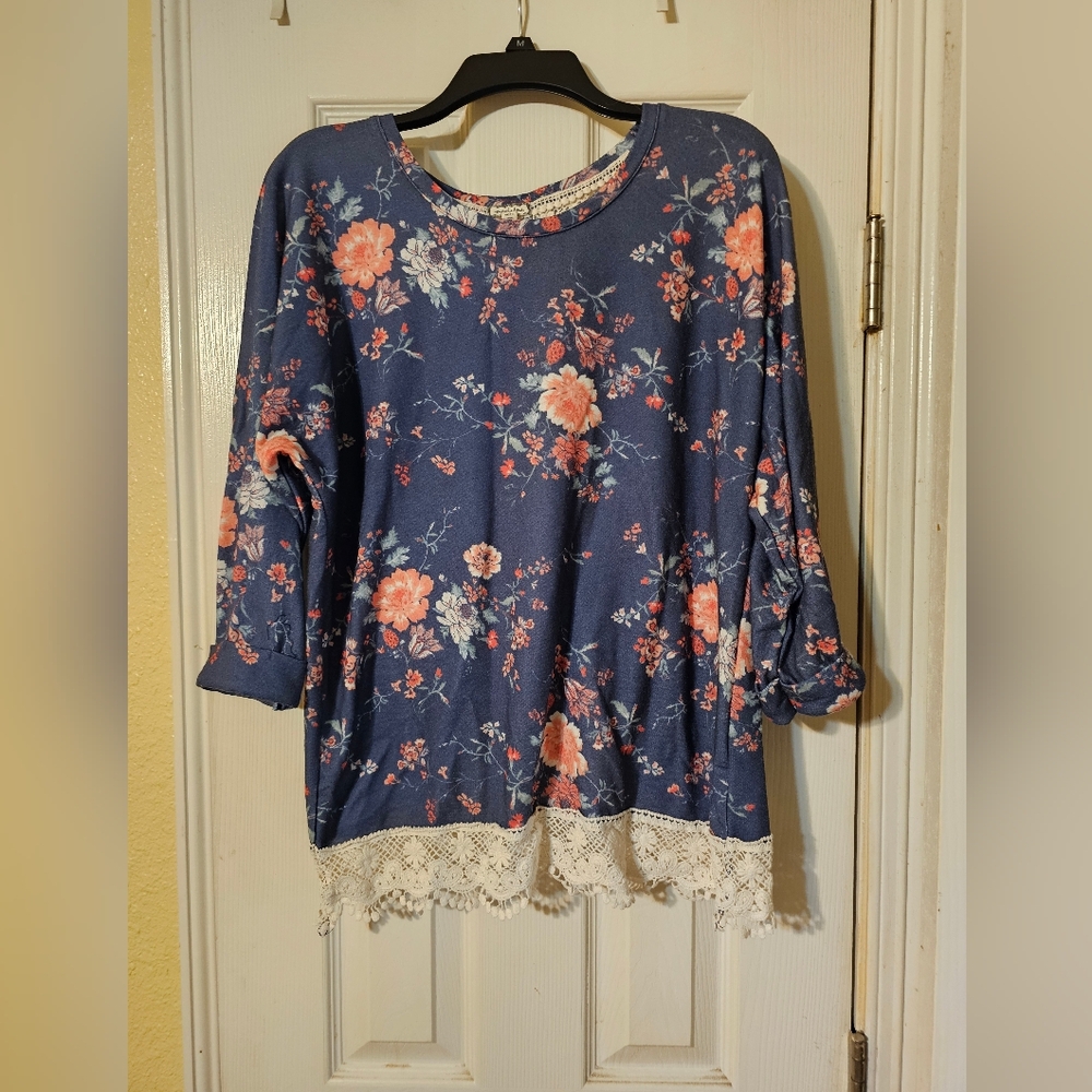 Eyeshadow Blue Floral Lace Trim Blouse